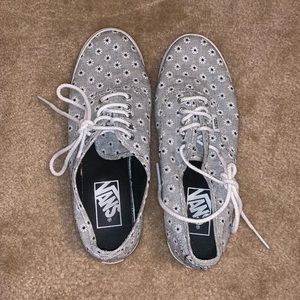 Vans Authentic Size 7